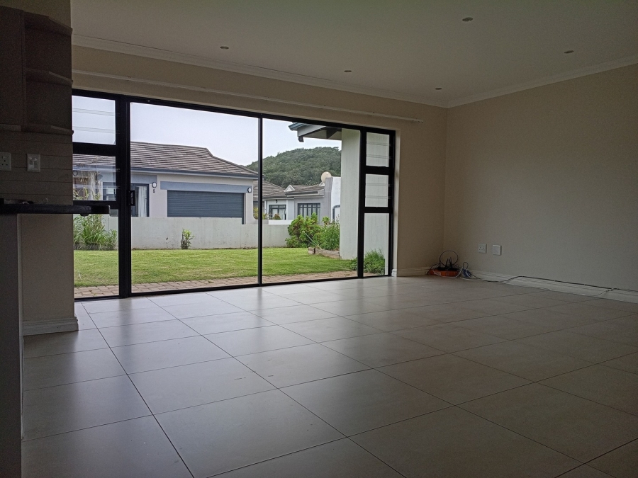 3 Bedroom Property for Sale in Winterstrand Eastern Cape